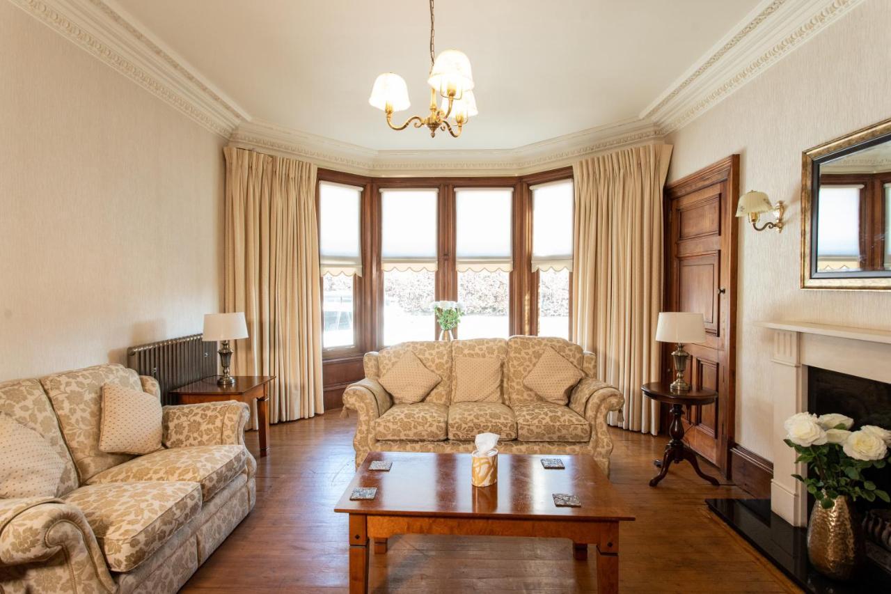3 Bedroom Villa Attached To Host Home Free Parking เพิร์ท ภายนอก รูปภาพ